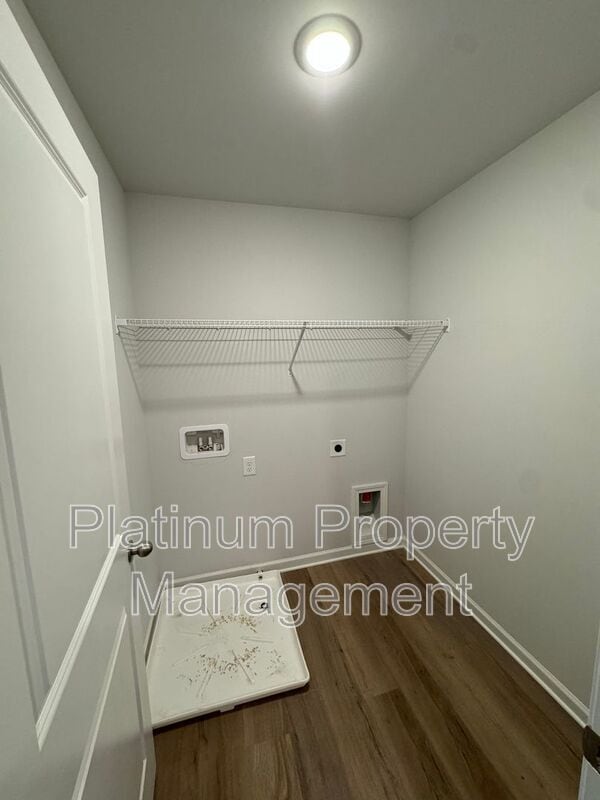 Building Photo - 1592 Laurel Blossom Walk