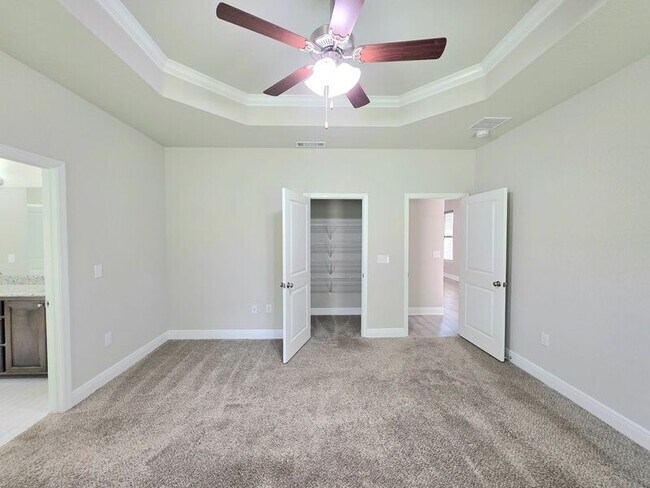 Building Photo - 3858 Ranch Rd