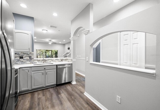 Building Photo - 11231 Kapok Grand Cir