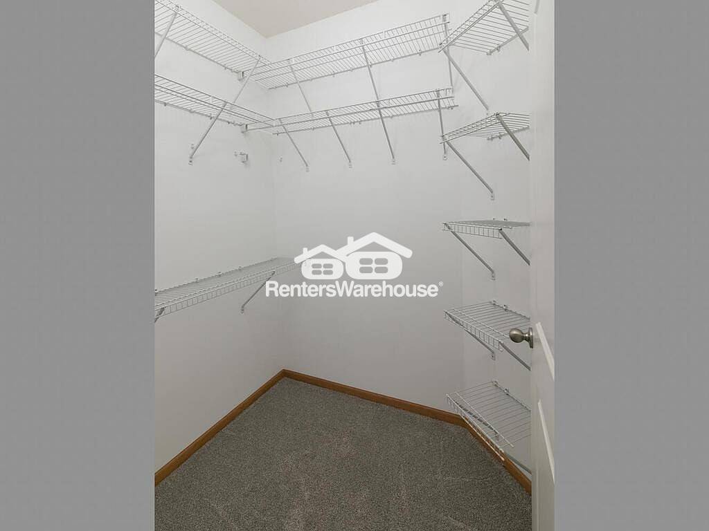 Building Photo - 9630 Independence Cir