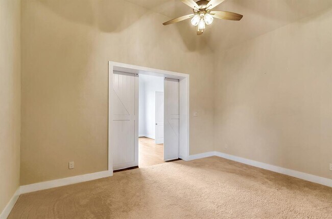 Building Photo - 279 Rivus Overlook Dr