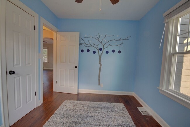 Building Photo - Cute 3 Bed Home
