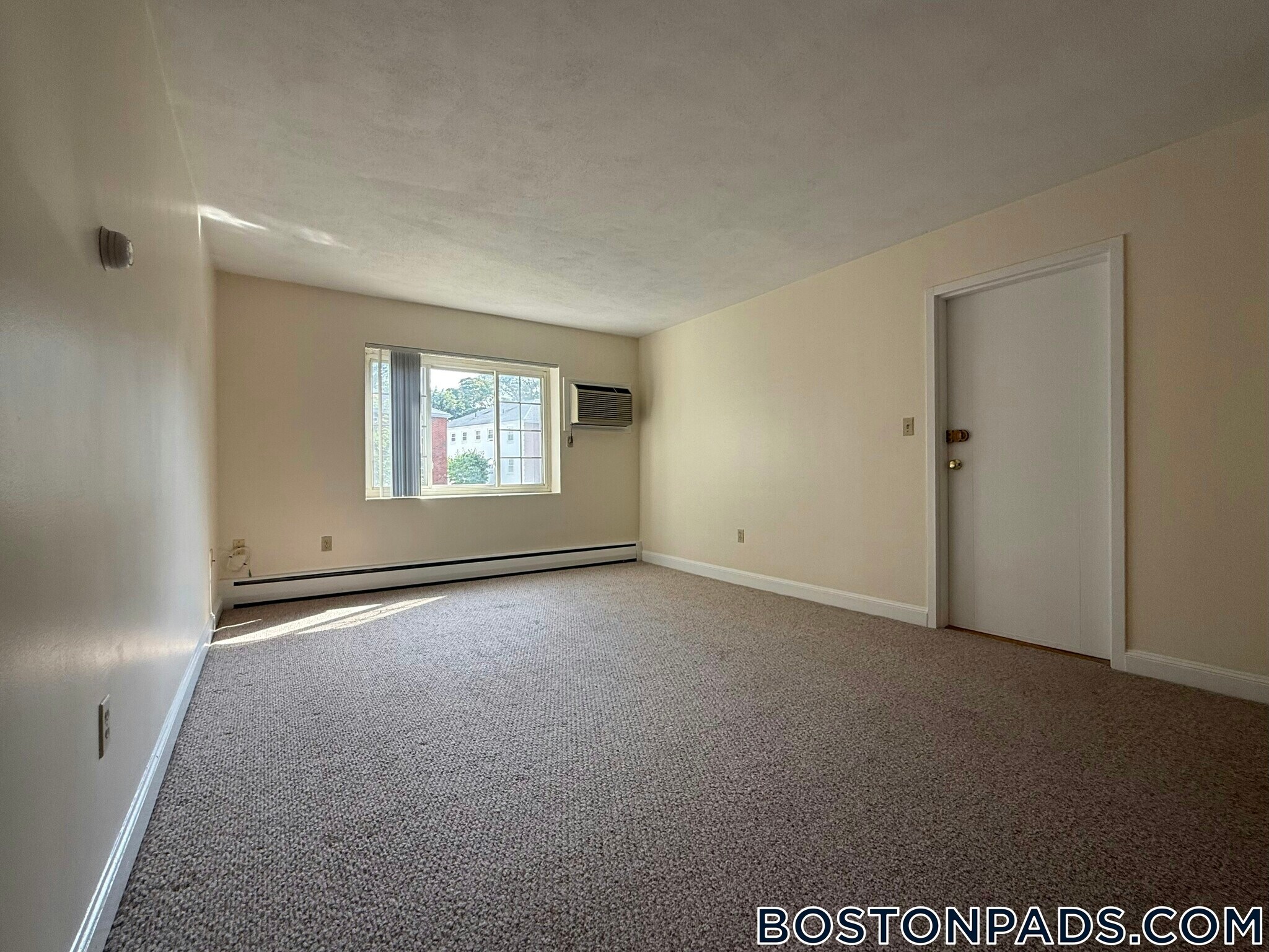 Building Photo - 12 Brattle Dr