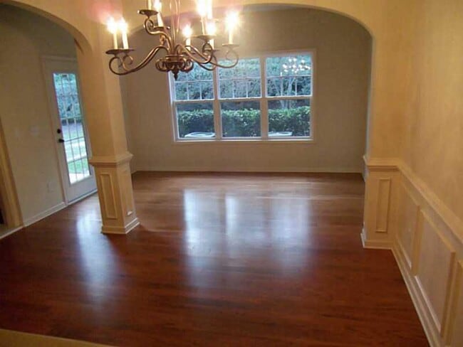 Building Photo - 4920 Hastings Terrace