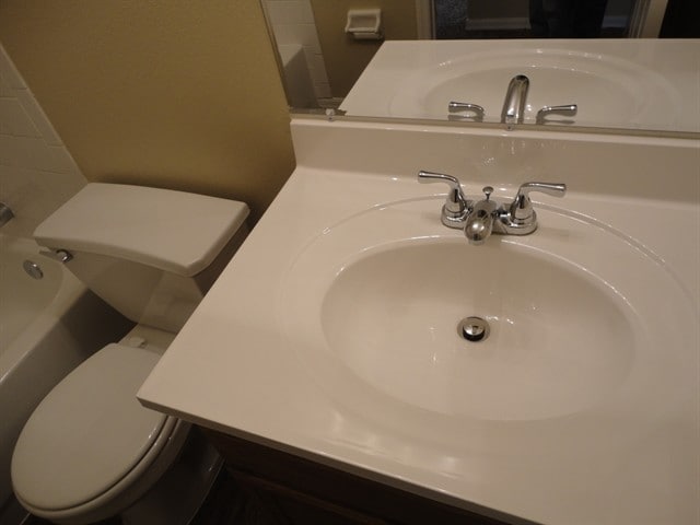 Building Photo - 2302 Lyncrest Ct