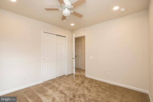 Building Photo - 9 Nicklaus Dr