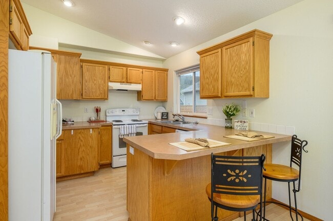 Building Photo - Newly Renovated 3 Bedroom, 2 Bath House in Sheridan