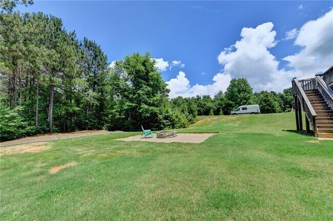 Building Photo - 235 Bella Dr