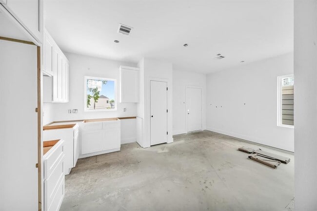Building Photo - 409 Calloway St