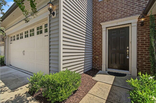 Building Photo - 3-Bed Townhome in Brier Creek