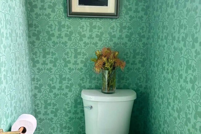 Building Photo - Stunning modern classic home. Gustavo Lopez AMSI