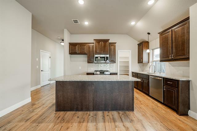 Building Photo - 920 Baldcypress Dr