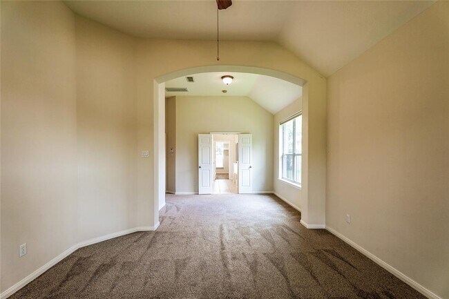 Building Photo - 16507 Falcons Cove Dr