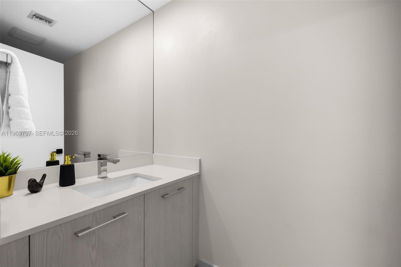 Building Photo - 45 SW 9th St