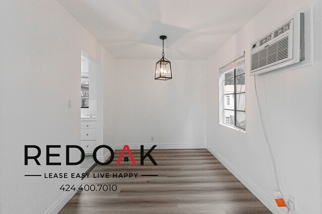 Building Photo - 609 W Foothill Blvd