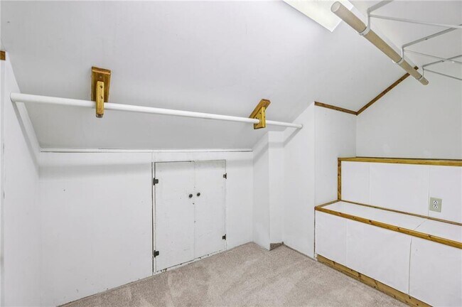 Building Photo - 504 Tara Ct