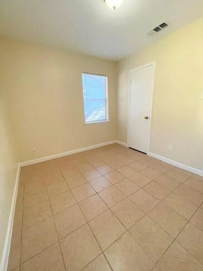Building Photo - Stylish, Updated, Three Bedroom Home in the heart of Euless