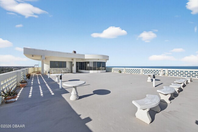 Building Photo - 915 Ocean Shore Blvd