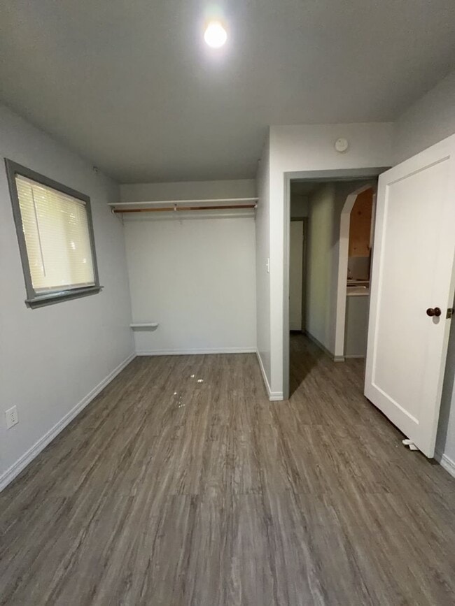 Building Photo - 6599 Hohape Ave