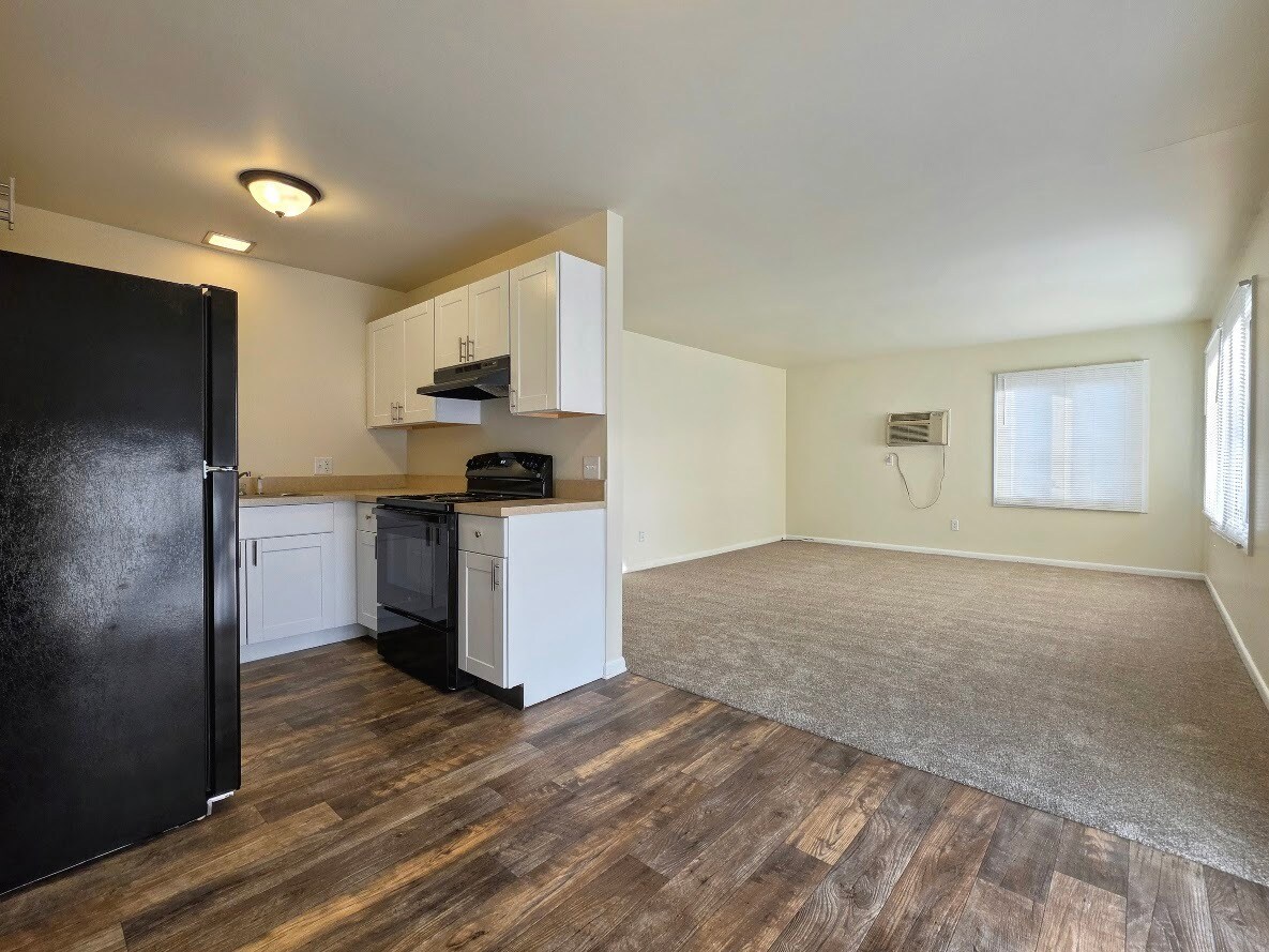 Building Photo - 63 Terrace Ave