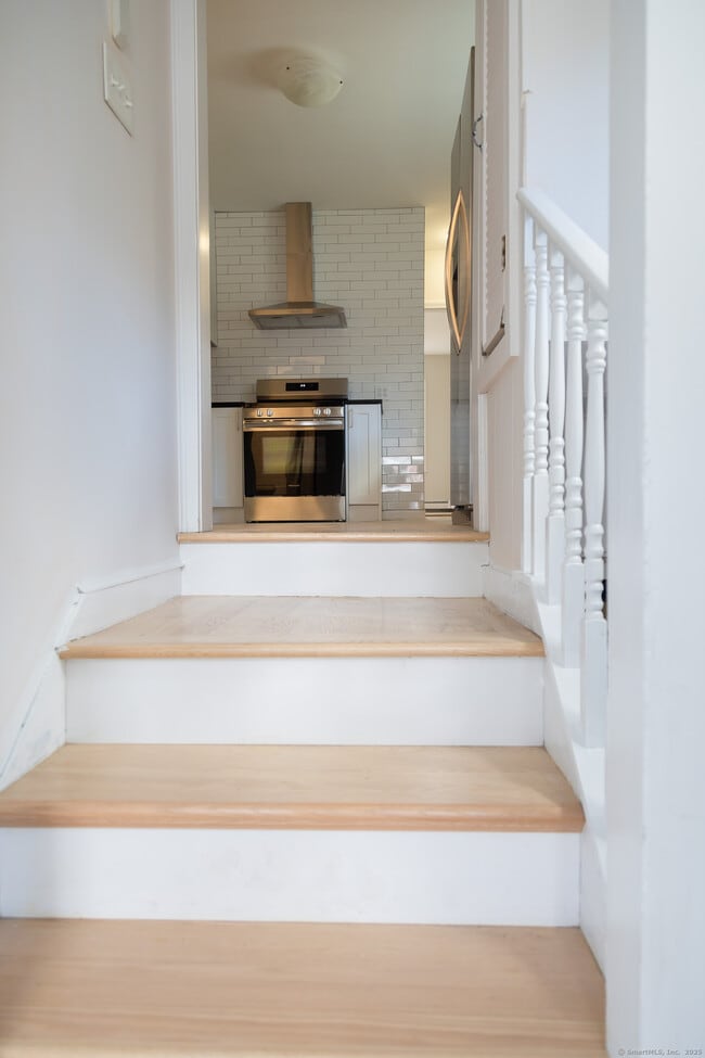 Building Photo - 93 Bailey Rd