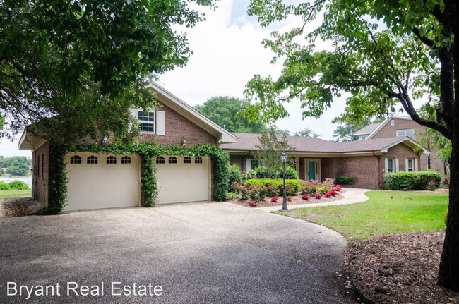 Primary Photo - 3 br, 3 bath House - 1665 Canady Road