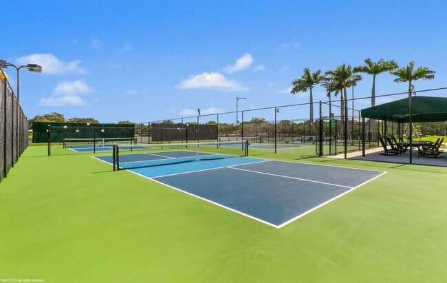 Building Photo - 23 Lexington Ln W