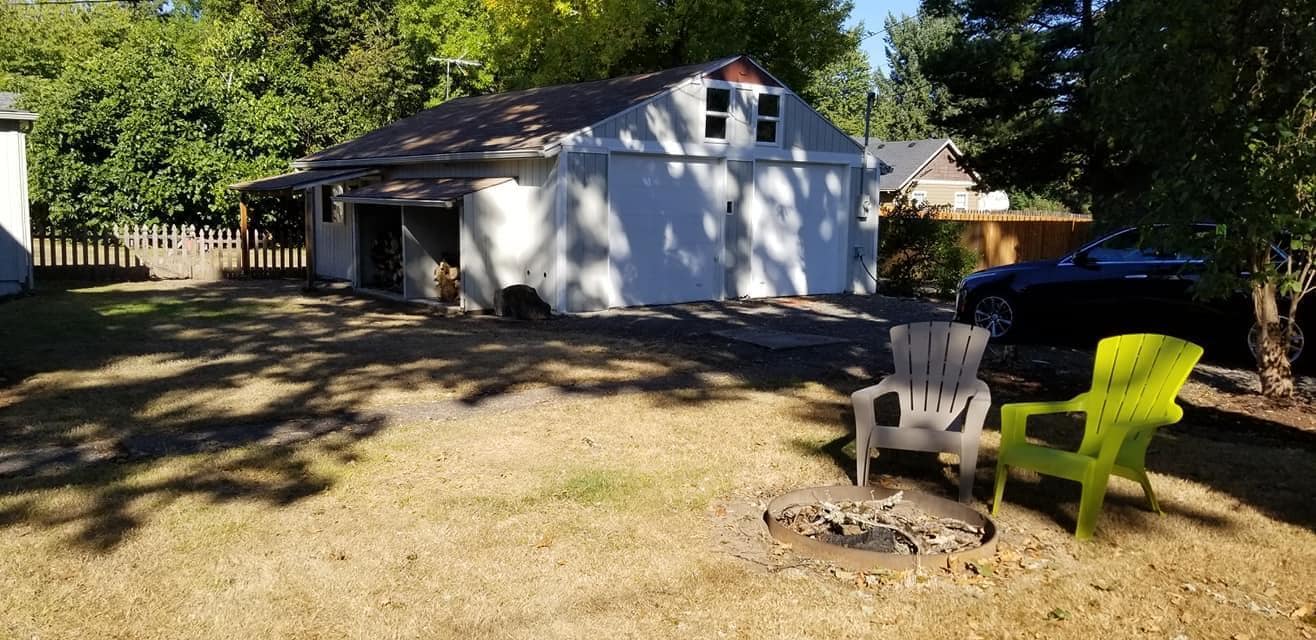 Shop - 16427 Front Ave