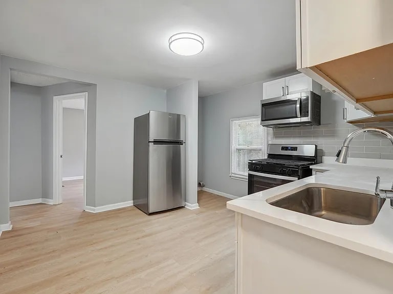 Building Photo - 562 Grant St SW