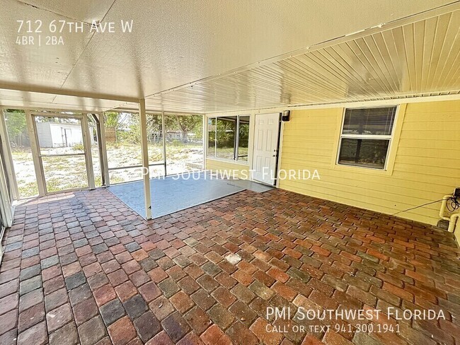 Building Photo - 712 67th Ave W