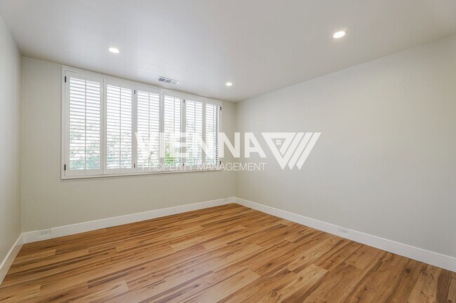 Building Photo - 340 Wyndgate Rd