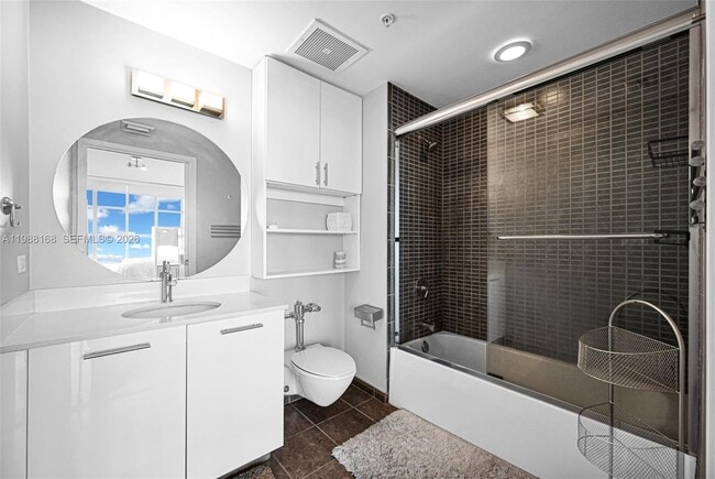 Building Photo - 3451 NE 1st Ave