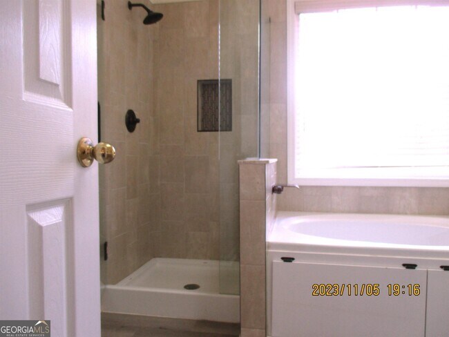 Building Photo - 1790 Summit Edge Cir