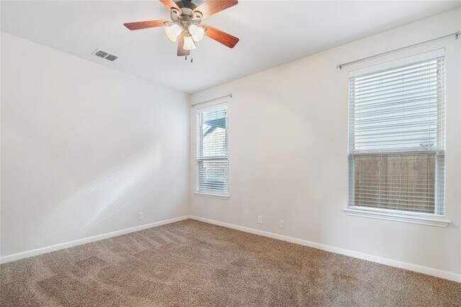Building Photo - 7337 Menchaca Rd