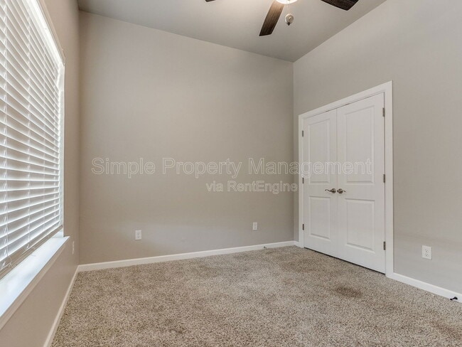 Building Photo - 4013 Palmetto Trail