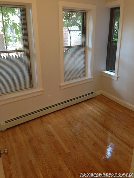 Building Photo - 100 Willow St