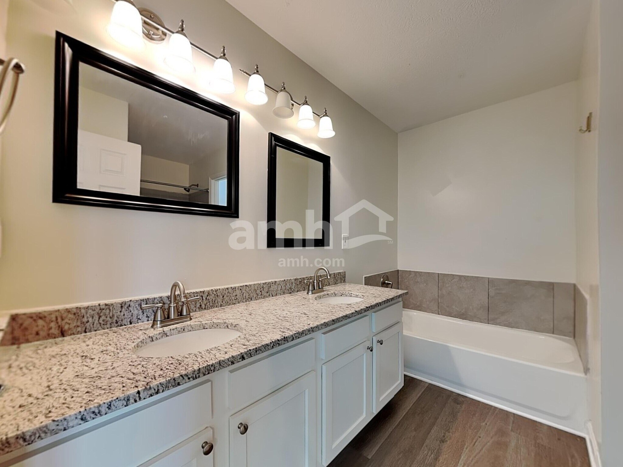 Building Photo - 6158 Glennsbury Ct