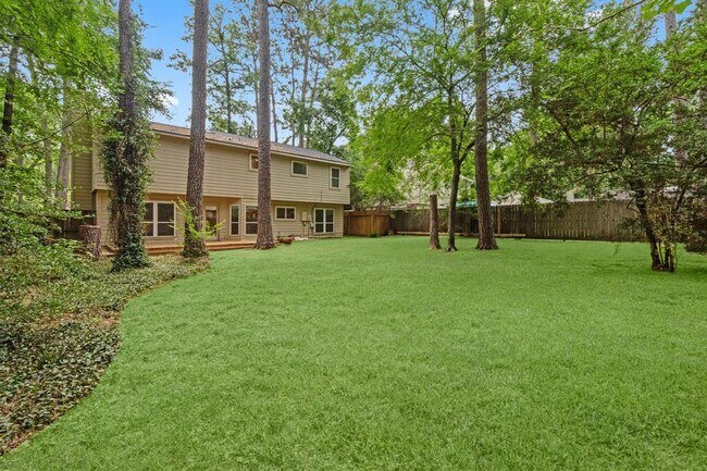 Building Photo - 28 Silver Elm Pl