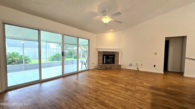 Building Photo - 8636 Charlesgate Cir N