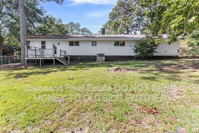 Building Photo - 315 Westview Dr