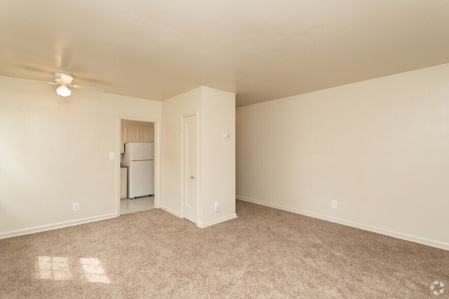 Lochwood Apartments 5664 Woodmont Ave Baltimore MD 21239 Apartment