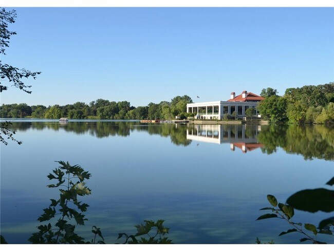 Building Photo - 1197 W Como Blvd