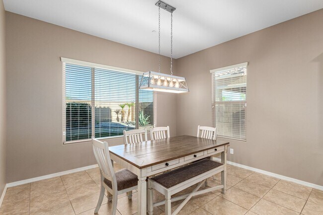 Building Photo - Rare opportunity to lease a house of this ...