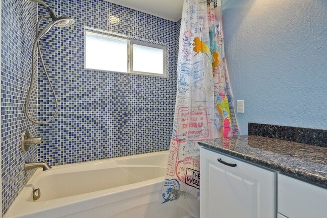 Building Photo - Wow! What a Great Home! Available Soon!