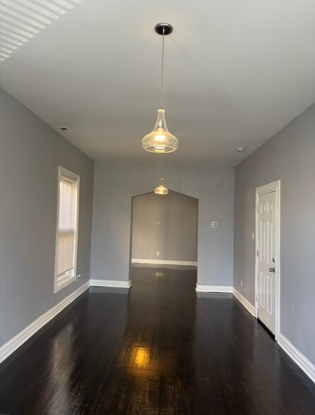 Building Photo - 3851 W Adams St