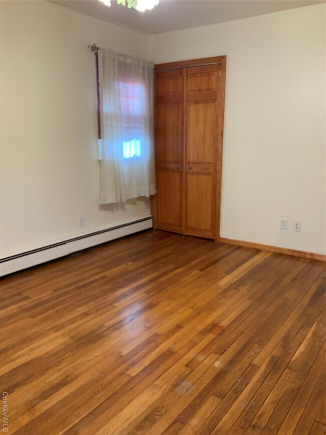 Building Photo - 20 Gildare Dr