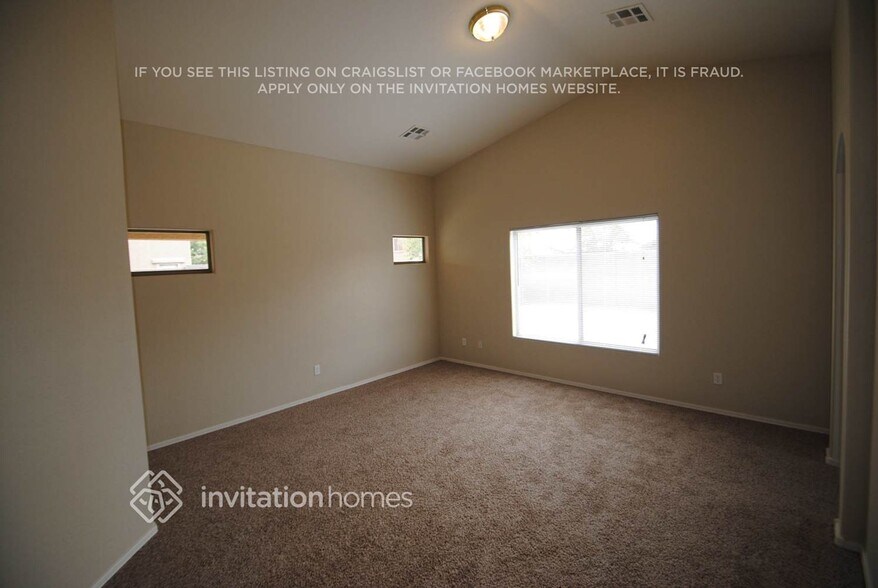 Building Photo - 18443 W Mission Ln