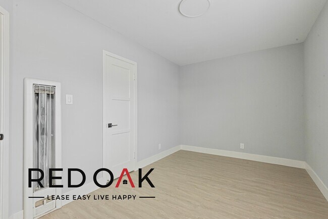 Building Photo - 1847 21st St