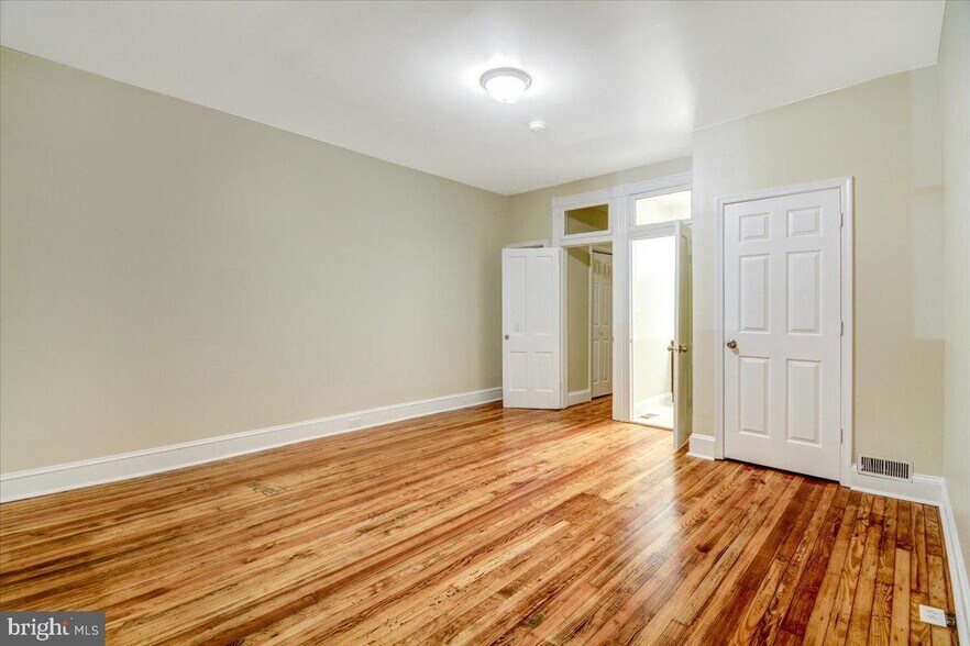 Master Bedroom - 6 S Highland Ave