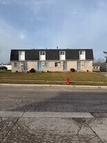 Building Photo - 3445 Beachworth Dr